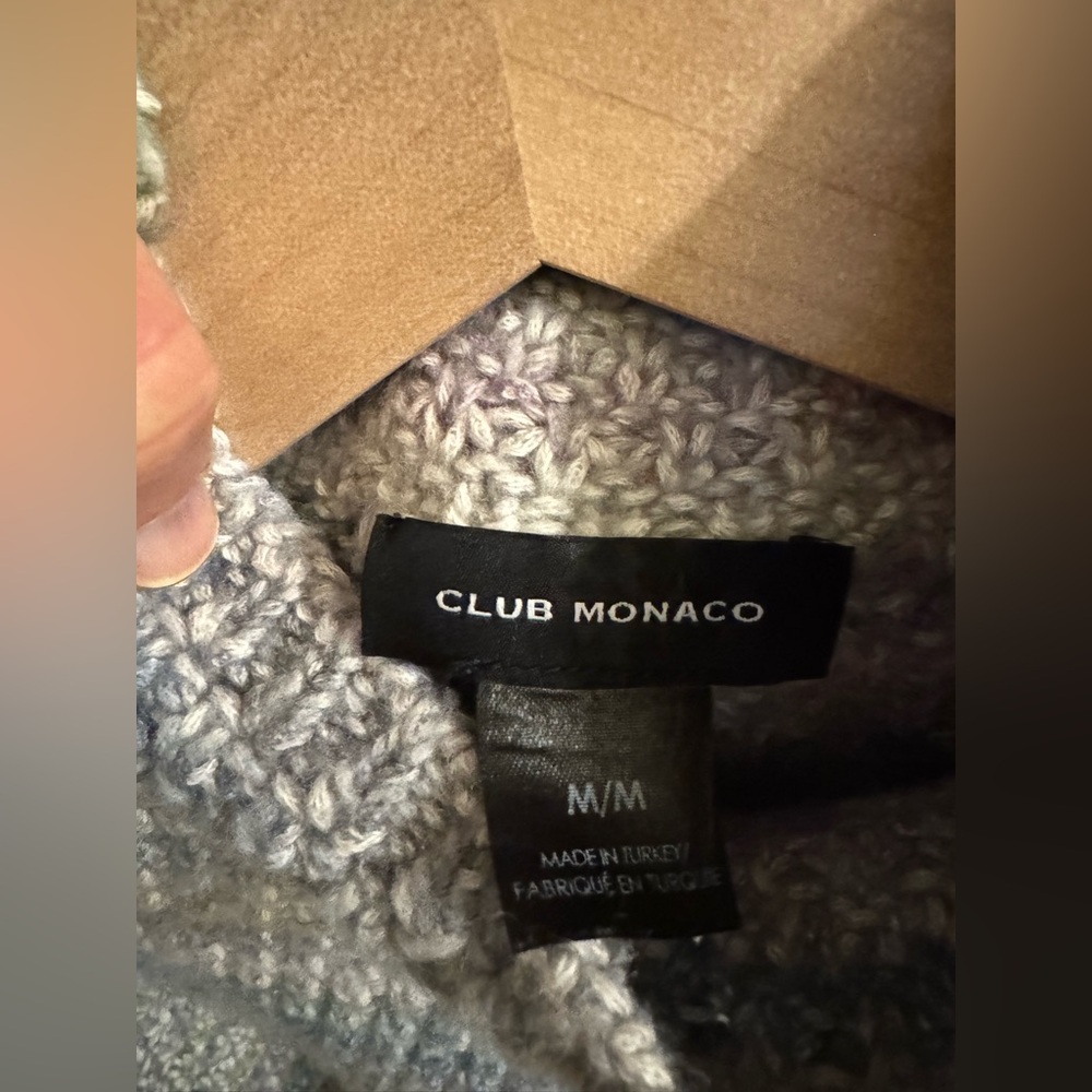 [SOLD] Club Monaco cropped sweater mock neck 3/4 length sleeves Size S - Picture 4 of 7